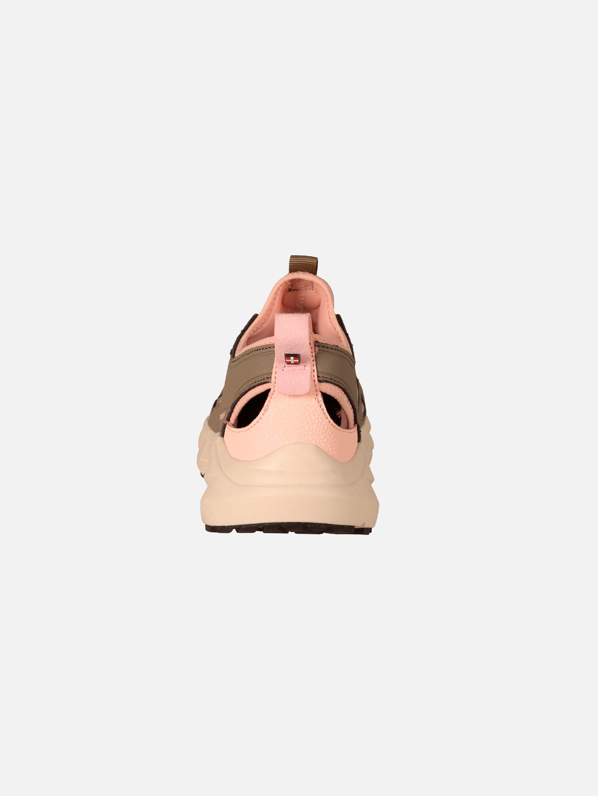 LIGHT CORAL